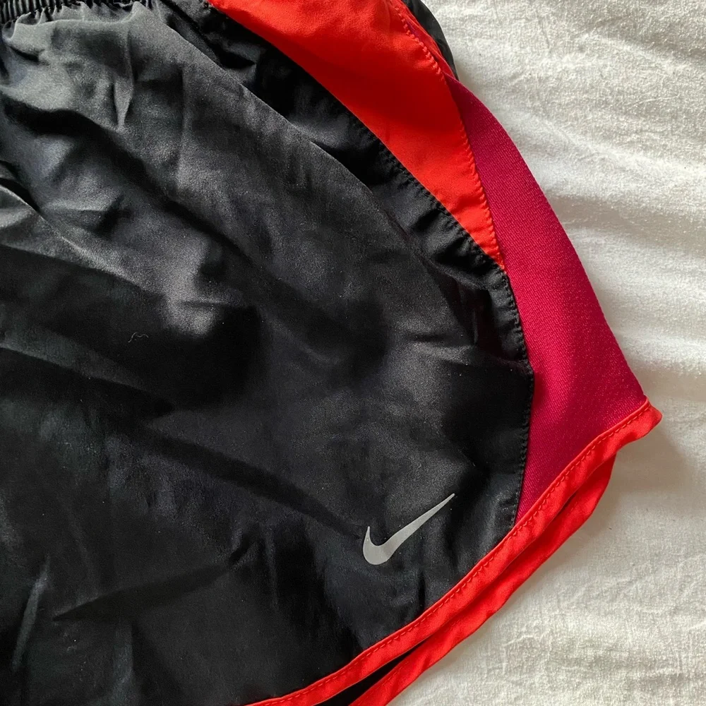 Black & Red NIKE running shorts - Picture 1 of 3